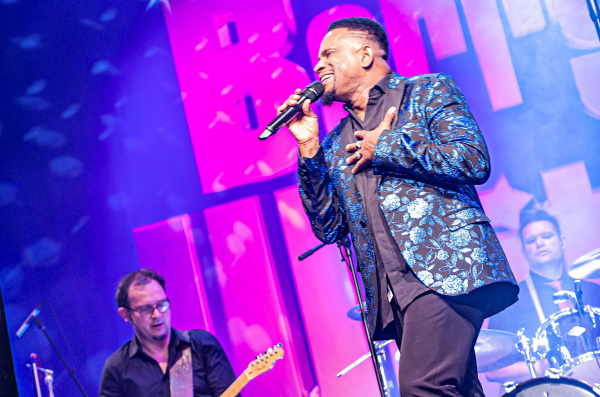 A Tribute to Barry White – by Tony Davis