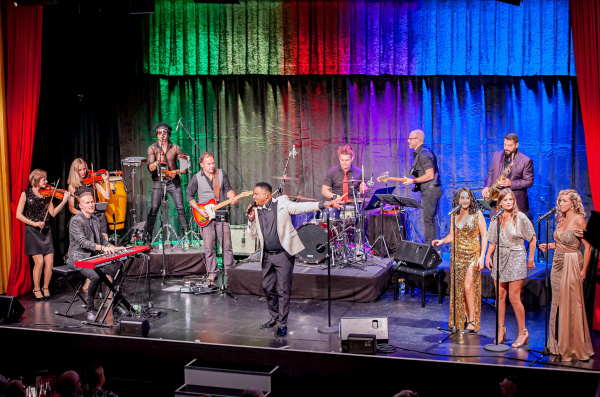 A Tribute to Barry White – by Tony Davis