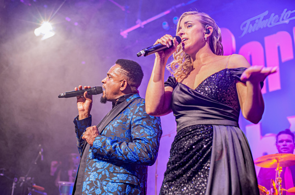 A Tribute to Barry White – by Tony Davis